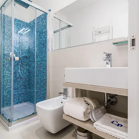 מלון Cafe Bleu Relais 3*