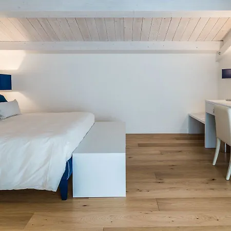 Hotel Cafe Bleu Relais