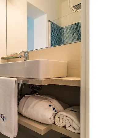 Hotel Cafe Bleu Relais 3*