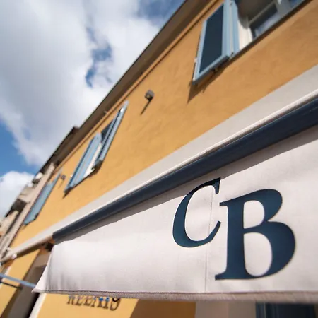 Cafe Bleu Relais 3*