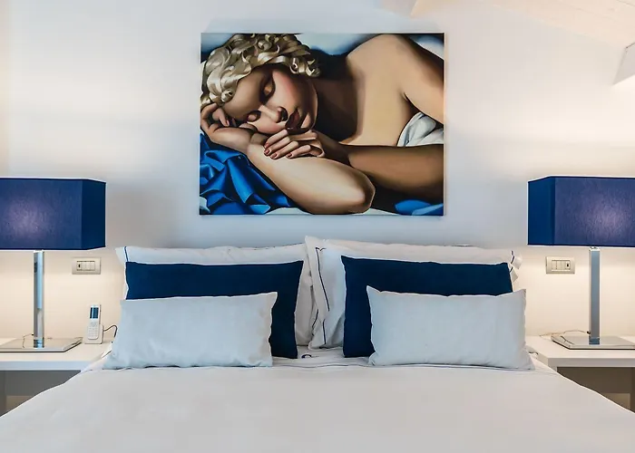 Отель Cafe Bleu Relais 3*