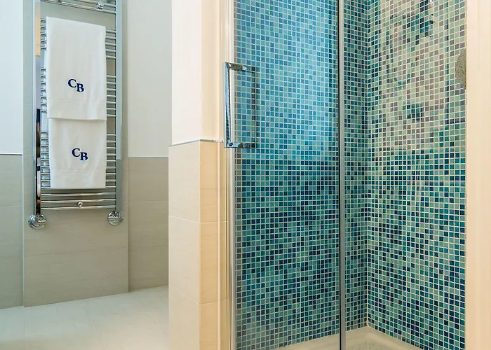 Отель Cafe Bleu Relais