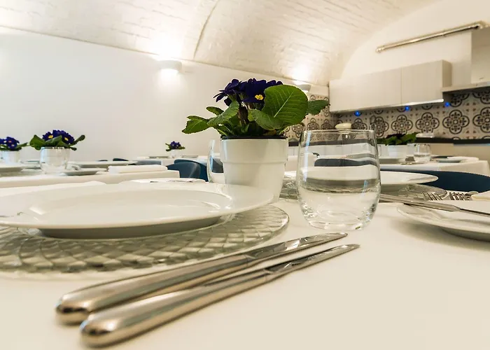 Cafe Bleu Relais Отель 3*