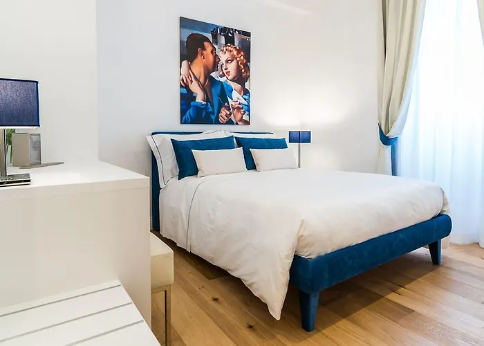 Отель Cafe Bleu Relais 3*